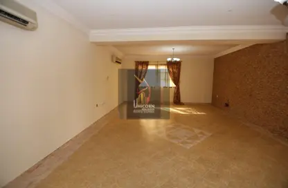 مجمع سكني - 3 غرف نوم - 3 حمامات للايجار في المعمورة - المعمورة - الدوحة