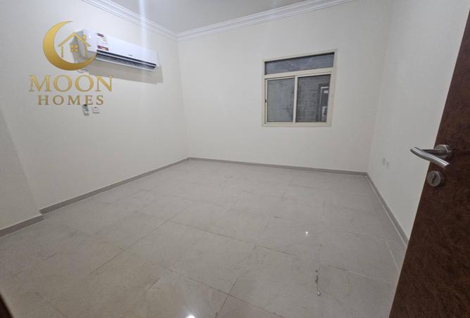 996910 - Property Image 3