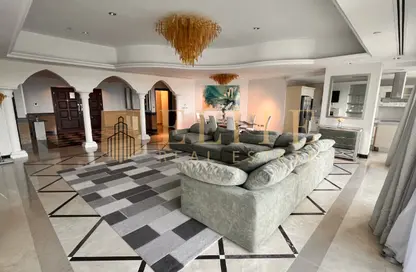 Penthouse - 4 Bedrooms - 7 Bathrooms for rent in Viva Central - Viva Bahriyah - The Pearl Island - Doha