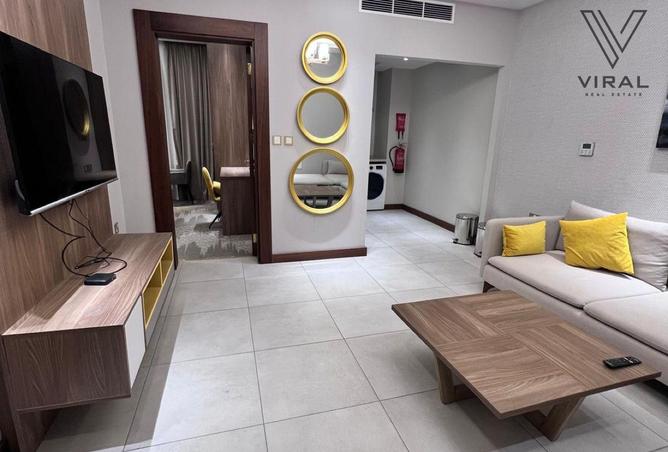 911596 - Property Image 3