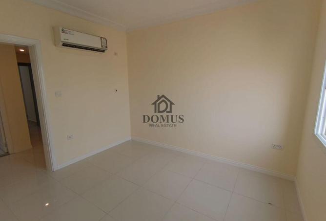 977717 - Property Image 2