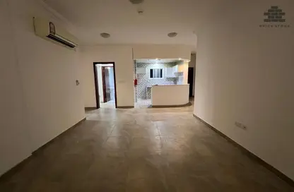 Apartment - 2 Bedrooms - 2 Bathrooms for rent in Muntazah 13 - Al Muntazah - Doha