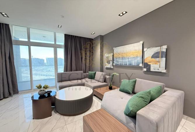 989728 - Property Image 3