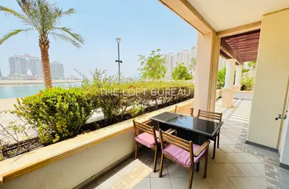 Apartment - 2 Bedrooms - 3 Bathrooms for rent in Viva West - Viva Bahriyah - The Pearl Island - Doha