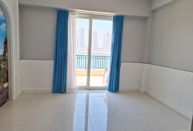 942574 - Property Image 3