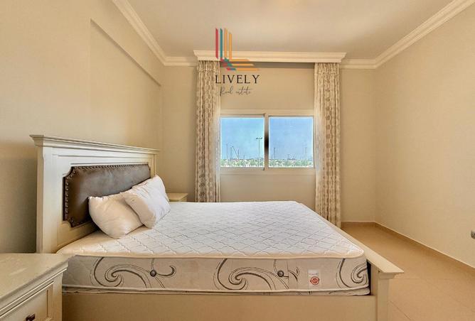 970472 - Property Image 3