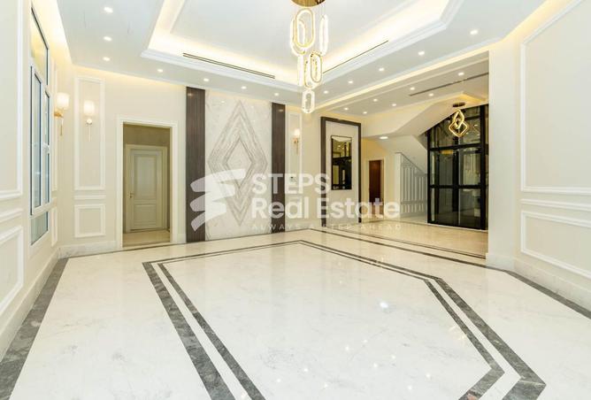 929147 - Property Image 2