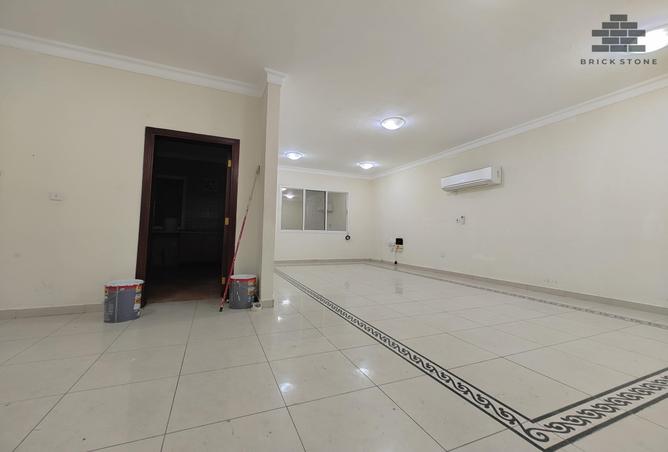 935408 - Property Main Image