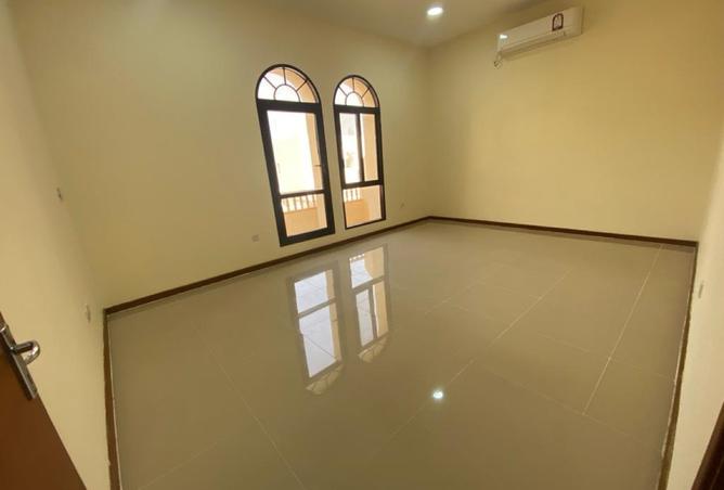838042 - Property Image 3