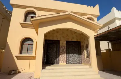 فيلا - 4 غرف نوم - 4 حمامات للايجار في الخريطيات - أم صلال محمد