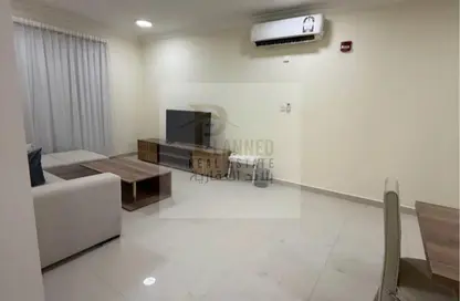 شقة - 2 غرف نوم - 2 حمامات للايجار في فريج كليب - الدوحة