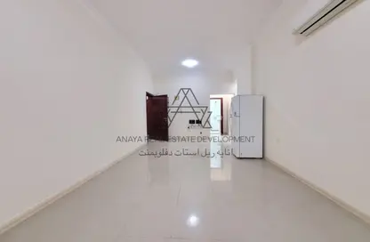 Apartment - 2 Bedrooms - 2 Bathrooms for rent in Al Mansoura - Al Mansoura - Doha