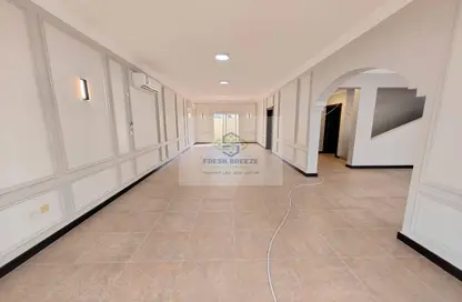 Villa - 5 Bedrooms - 7 Bathrooms for rent in Al Nuaija Street - Al Nuaija - Doha