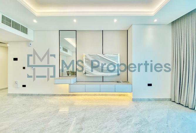 955844 - Property Image 3