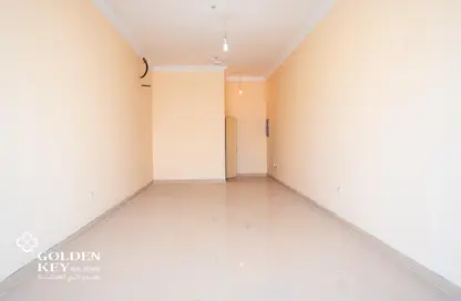 محل - استوديو للايجار في منطقة مويثر - الريان - الدوحة