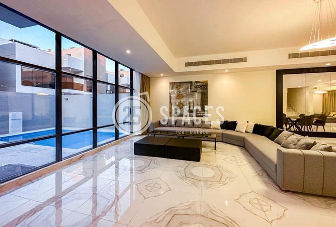 892612 - Property Main Image