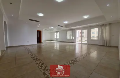 Apartment - 3 Bedrooms - 5 Bathrooms for rent in West Porto Drive - Porto Arabia - The Pearl Island - Doha
