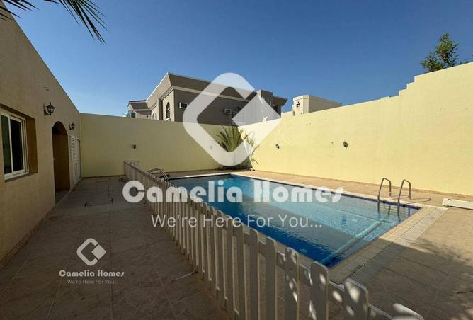 941413 - Property Image 2