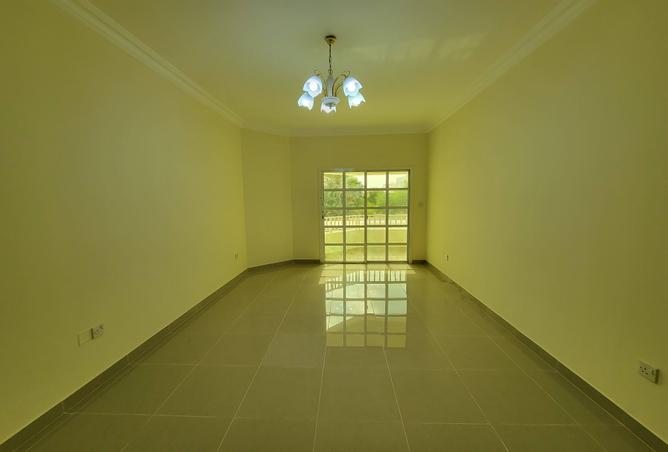 989078 - Property Image 3