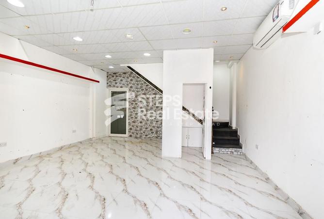 944728 - Property Image 2