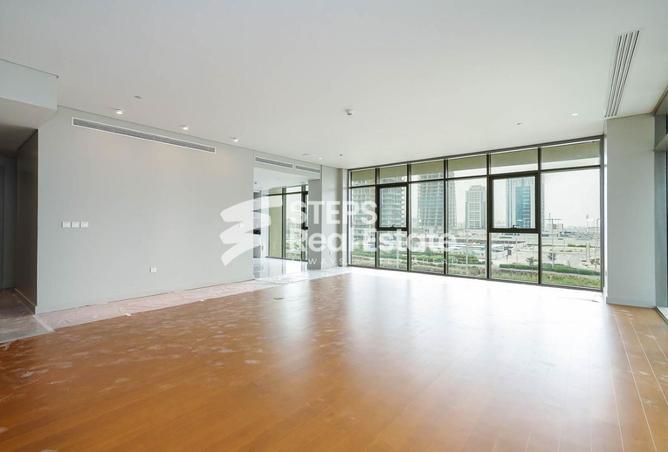 975252 - Property Image 3