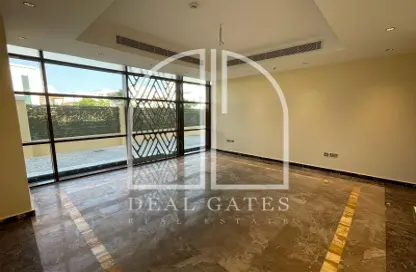 Empty Room image for: Apartment - 2 Bedrooms - 2 Bathrooms for rent in La Plage West - La Plage - The Pearl Island - Doha, Image 1