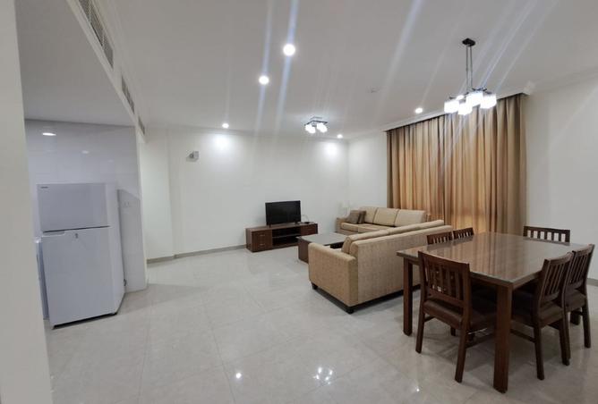 975672 - Property Image 2