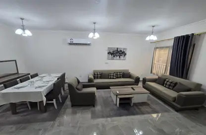 فيلا - 4 غرف نوم - 5 حمامات للبيع في حياة الوكرة - قرية إزدان - الوكرة