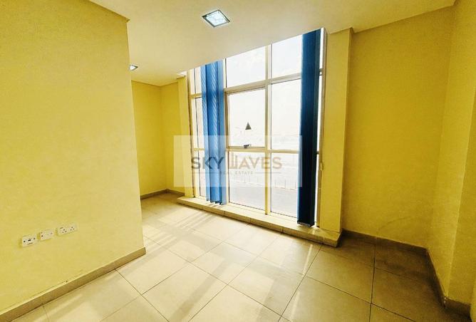 956610 - Property Image 3