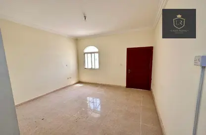 Empty Room image for: Villa - 7 Bedrooms - 5 Bathrooms for rent in Al Wukair - Al Wukair - Al Wakra, Image 1