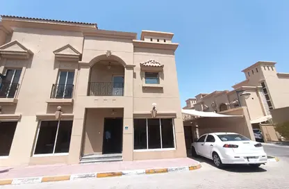 مجمع سكني - 4 غرف نوم - 5 حمامات للايجار في فلل عين خالد - عين خالد - الدوحة