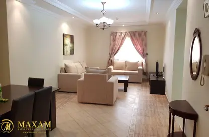 Apartment - 2 Bedrooms - 2 Bathrooms for rent in Al Sadd Road - Al Sadd - Doha
