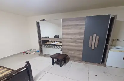 Apartment - Studio - 1 Bathroom for rent in Umm Al Seneem Street - Ain Khaled - Doha