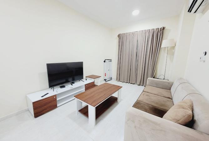 963211 - Property Image 2