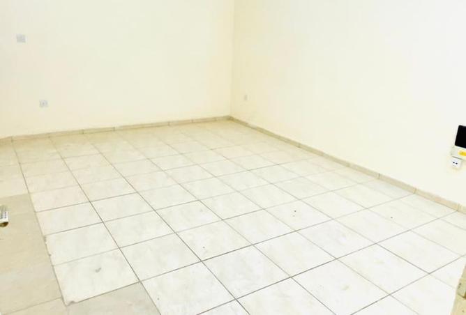 965219 - Property Image 3