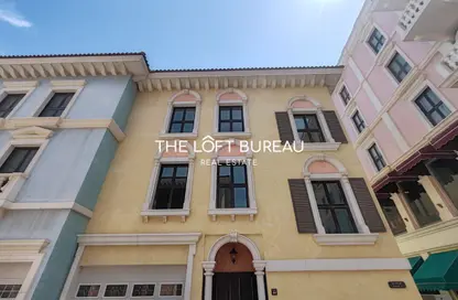 Townhouse - 3 Bedrooms - 4 Bathrooms for rent in Murano - Qanat Quartier - The Pearl Island - Doha