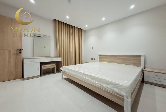 987680 - Property Image 2