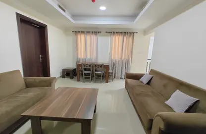 Apartment - 1 Bedroom - 2 Bathrooms for rent in Hadramout Street - Doha Al Jadeed - Doha