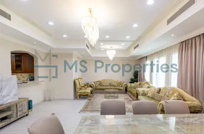 Apartment - 3 Bedrooms - 4 Bathrooms for sale in West Porto Drive - Porto Arabia - The Pearl Island - Doha