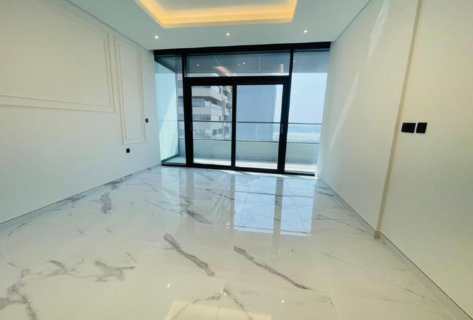 975719 - Property Image 3