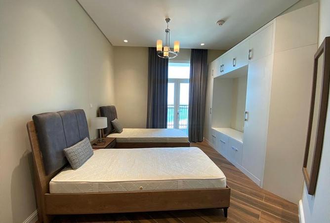 949244 - Property Image 2