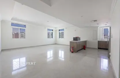 Apartment - 1 Bedroom - 2 Bathrooms for rent in Fox Hills - Fox Hills - Lusail