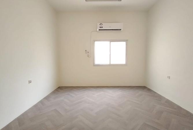 987235 - Property Main Image