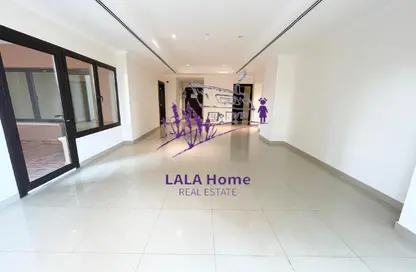 Apartment - 1 Bedroom - 2 Bathrooms for rent in West Porto Drive - Porto Arabia - The Pearl Island - Doha