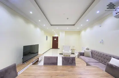 Apartment - 2 Bedrooms - 2 Bathrooms for rent in Al Mansoura - Al Mansoura - Doha