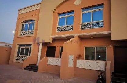 Villa - 4 Bedrooms - 3 Bathrooms for rent in Muraikh - AlMuraikh - Doha