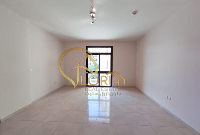 937730 - Property Image 3