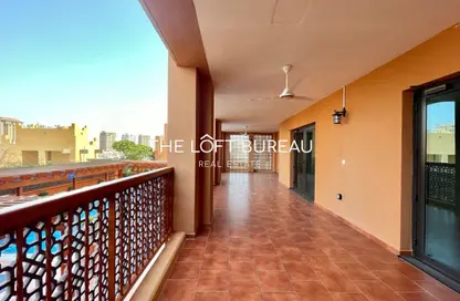 Apartment - 2 Bedrooms - 3 Bathrooms for rent in West Porto Drive - Porto Arabia - The Pearl Island - Doha