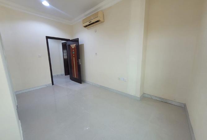 978392 - Property Image 2