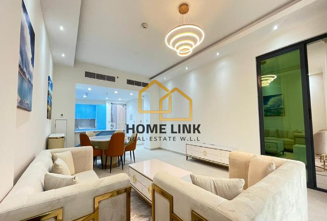 851742 - Property Image 2